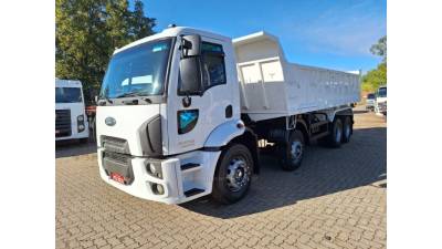 FORD - CARGO 2429 - 2017/2018 - Branca - R$ 430.000,00