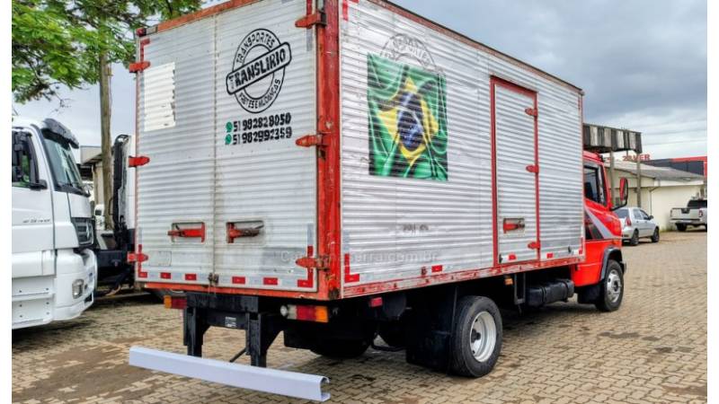 MERCEDES-BENZ - 709 - 1990/1990 - Vermelha - R$ 95.000,00