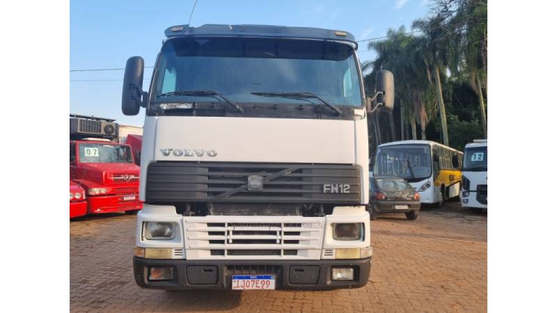 VOLVO - FH-12 - 2000/2000 - Branca - R$ 140.000,00