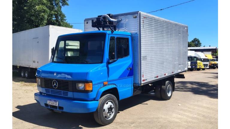 MERCEDES-BENZ - 709 - 1990/1990 - Azul - R$ 95.000,00