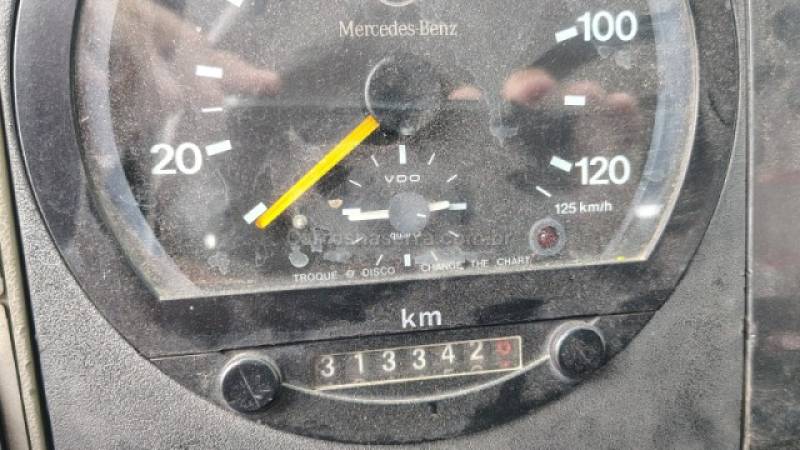 MERCEDES-BENZ - 710 PLUS - 2007/2008 - Branca - R$ 170.000,00