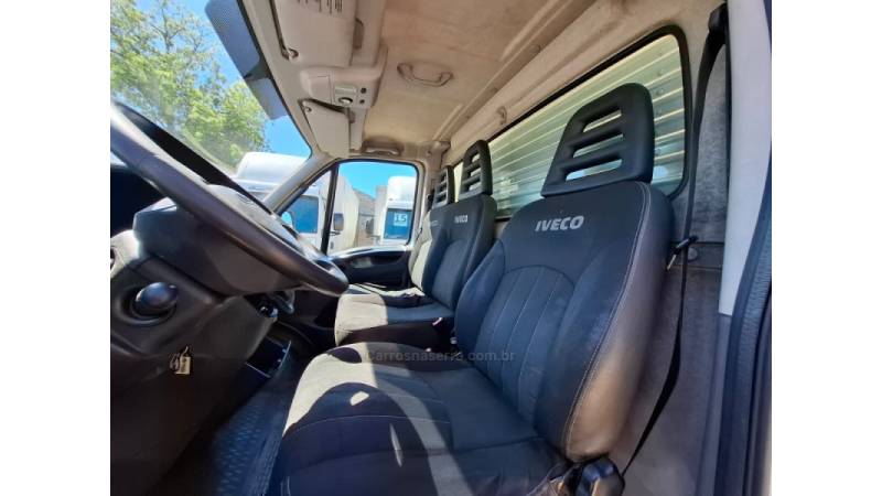 IVECO - DAILY - 2012/2013 - Branca - R$ 130.000,00