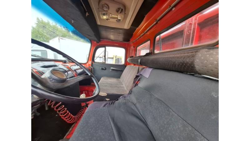 MERCEDES-BENZ - L-1118 - 1988/1988 - Vermelha - R$ 105.000,00