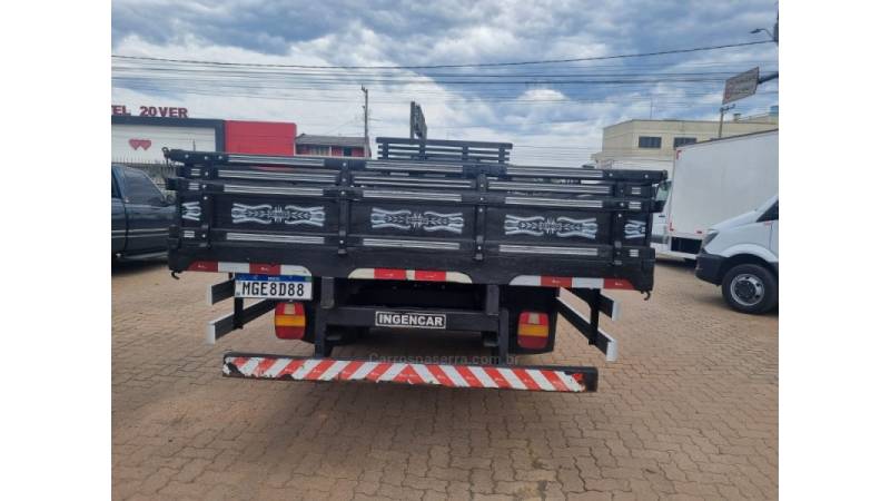 VOLKSWAGEN - 8-150 - 2007/2008 - Branca - R$ 175.000,00