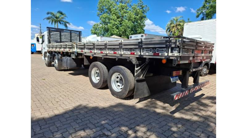 MERCEDES-BENZ - ATEGO 3030 - 2017/2017 - Branca - R$ 420.000,00