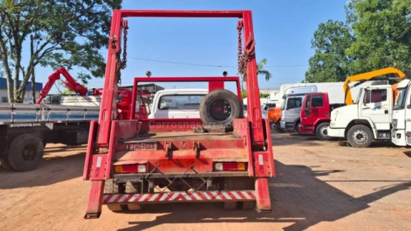 FORD - F-11000 - 1990/1990 - Branca - R$ 100.000,00
