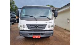 MERCEDES-BENZ - ACCELO 815 - 2017/2018 - Branca - R$ 260.000,00