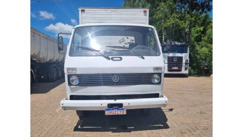 VOLKSWAGEN - 6.90 - 1984/1985 - Branca - R$ 55.000,00