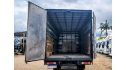 AGRALE - 8500 - 2005/2006 - Branca - R$ 120.000,00