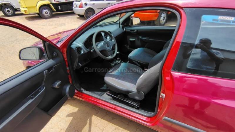 CHEVROLET - CELTA - 2006/2007 - Vermelha - R$ 12.990,00