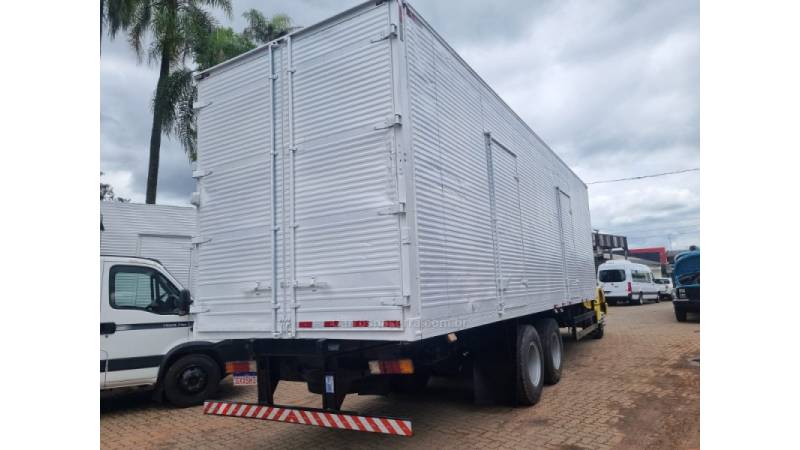 MERCEDES-BENZ - L-1620 - 2001/2001 - Amarela - R$ 230.000,00