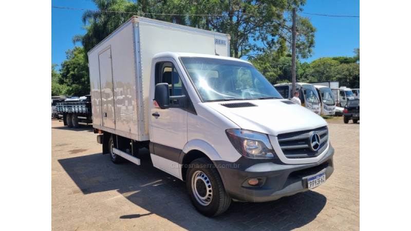 MERCEDES-BENZ - SPRINTER - 2017/2018 - Branca - R$ 190.000,00