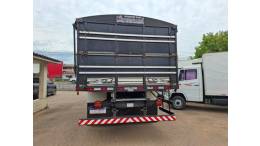 FORD - CARGO 1832 - 2011/2011 - Branca - R$ 320.000,00