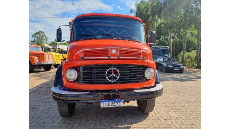 MERCEDES-BENZ - L-1313 - 1974/1974 - Vermelha - R$ 110.000,00