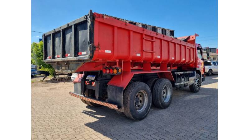 MERCEDES-BENZ - ATEGO 2428 - 2011/2011 - Vermelha - R$ 330.000,00