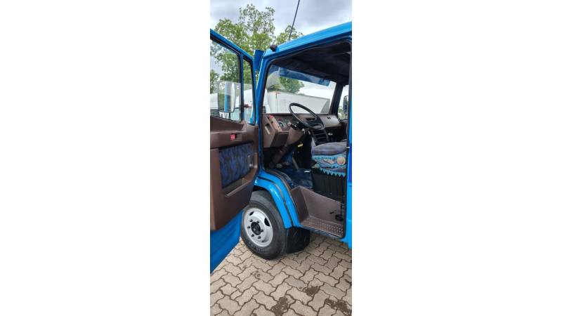 MERCEDES-BENZ - 709 - 1989/1989 - Azul - R$ 110.000,00