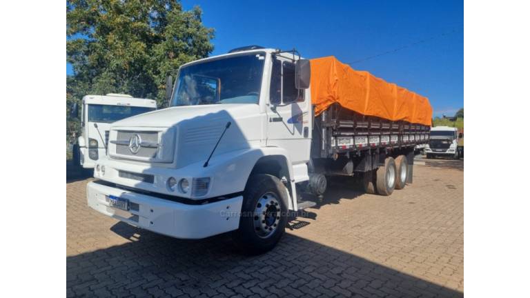 MERCEDES-BENZ - L-1620 - 2001/2001 - Branca - R$ 220.000,00