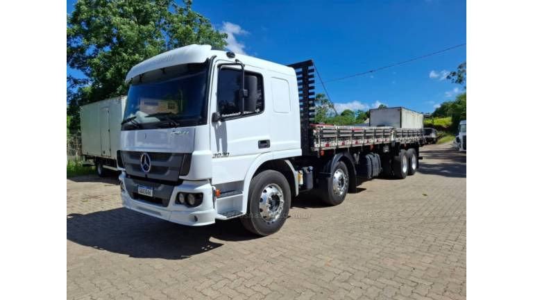 MERCEDES-BENZ - ATEGO 3030 - 2017/2017 - Branca - R$ 380.000,00