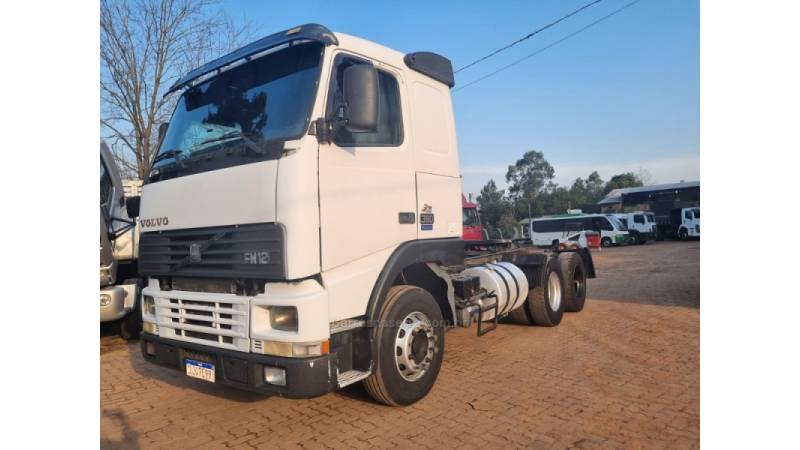 VOLVO - FH-12 - 2000/2000 - Branca - R$ 140.000,00