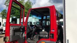 FORD - CARGO 1119 - 2016/2017 - Vermelha - R$ 320.000,00