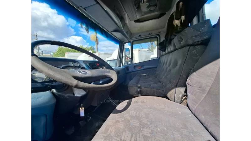 MERCEDES-BENZ - L-1318 - 2009/2009 - Prata - R$ 220.000,00