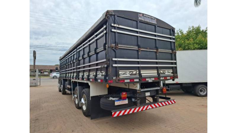 FORD - CARGO 1832 - 2011/2011 - Branca - R$ 320.000,00