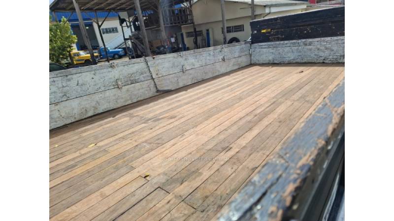 FORD - F-4000 - 1976/1976 - Amarela - R$ 50.000,00