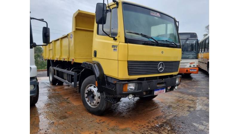 MERCEDES-BENZ - 1214 - 1999/1999 - Amarela - R$ 150.000,00
