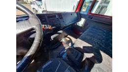 FORD - CARGO 1722 - 2006/2006 - Vermelha - R$ 185.000,00