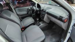 CHEVROLET - CLASSIC - 2015/2016 - Branca - R$ 35.900,00