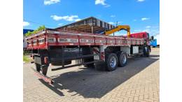 FORD - CARGO 2428 - 2006/2006 - Vermelha - R$ 270.000,00