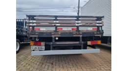 MERCEDES-BENZ - 710 - 2000/2000 - Branca - R$ 130.000,00