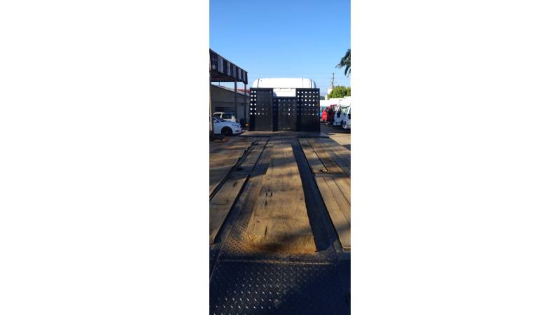 SCANIA - G-360 - 2015/2015 - Branca - R$ 395.000,00