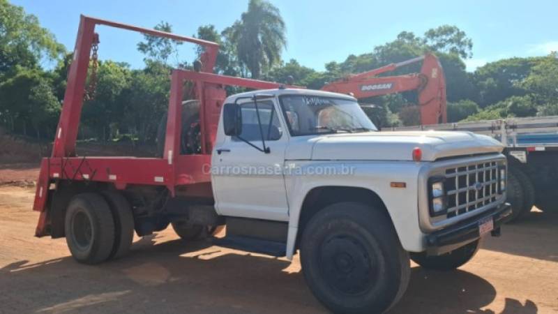 FORD - F-11000 - 1990/1990 - Branca - R$ 100.000,00