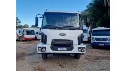 FORD - CARGO 2628 - 2011/2012 - Branca - R$ 320.000,00