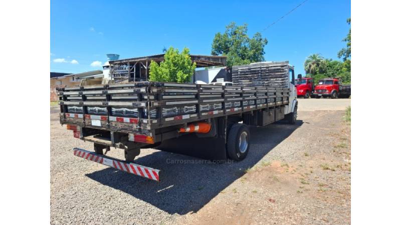 MERCEDES-BENZ - 709 - 1995/1995 - Branca - R$ 105.000,00