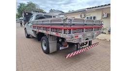 FORD - F-350 - 2014/2015 - Prata - R$ 168.000,00