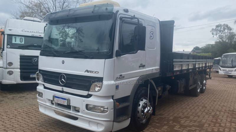 MERCEDES-BENZ - ATEGO 2425 - 2006/2006 - Branca - R$ 250.000,00