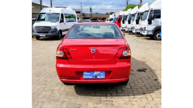 FIAT - SIENA - 2009/2008 - Vermelha - R$ 28.900,00