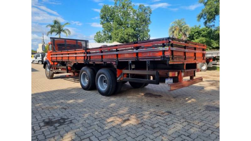 MERCEDES-BENZ - L-1313 - 1974/1974 - Vermelha - R$ 110.000,00