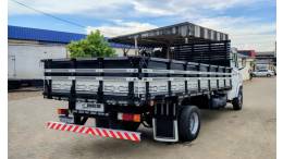 MERCEDES-BENZ - 710 PLUS - 2007/2008 - Branca - R$ 170.000,00