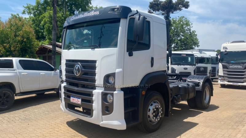 VOLKSWAGEN - 19-330 - 2016/2017 - Branca - R$ 245.000,00