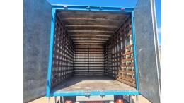 FORD - F-4000 - 2004/2005 - Branca - R$ 135.000,00